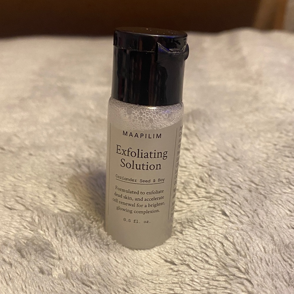 Maapilim Exfoliating Solution Bottle with Black Cap